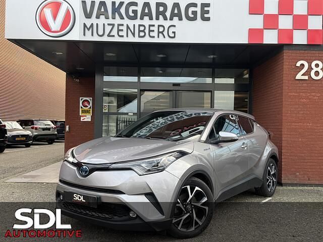 Grijs Occasion 2019 Toyota C-HR Style SUV | € 20.445 (Goede deal) - Afbeelding 1/4