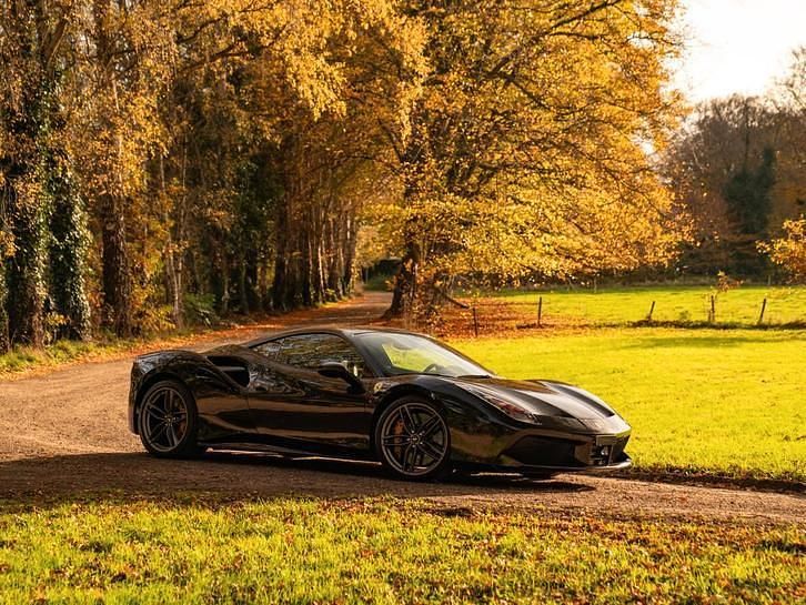Occasion Ferrari 488 672 PK (494 kW) 2016 Zwart (metallic) Coupé