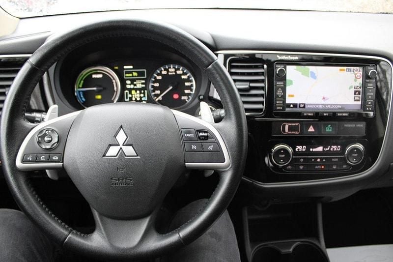 Occasion Mitsubishi Outlander Instyle 121 PK (88 kW) 2014 Blauw SUV