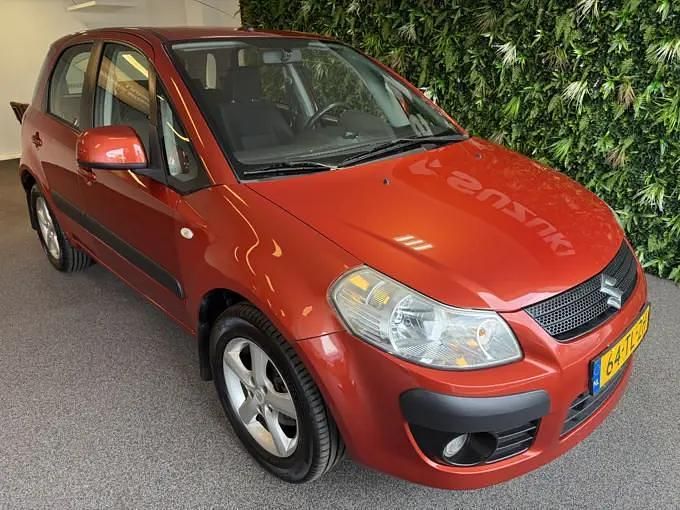Gebruikt 2006 Suzuki SX4 Exclusive MPV | € 2.500 (Eerlijke prijs) - Afbeelding 1/4