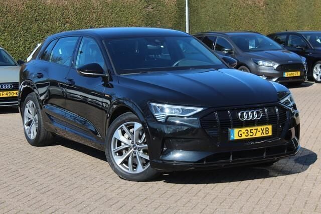 Zwart, metallic lak Gebruikt 2019 Audi e-tron Advanced Plus SUV | € 26.550 (Super prijs) - Afbeelding 1/4