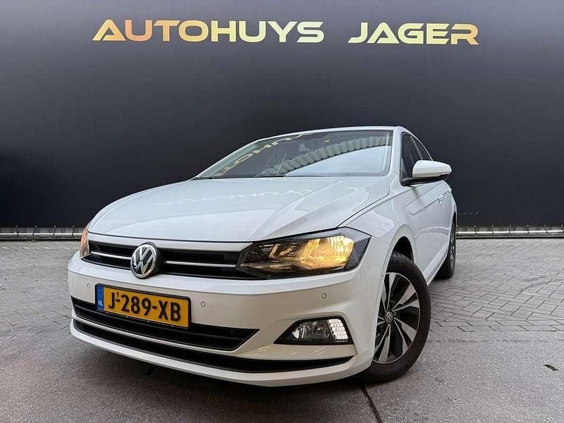 Wit Gebruikt 2020 VW Polo Comfortline Hatchback | € 13.950 (Super prijs) - Afbeelding 1/4
