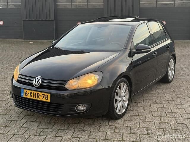 Zwart Gebruikt 2010 VW Golf VI Hatchback | € 3.999 (Super prijs) - Afbeelding 1/4