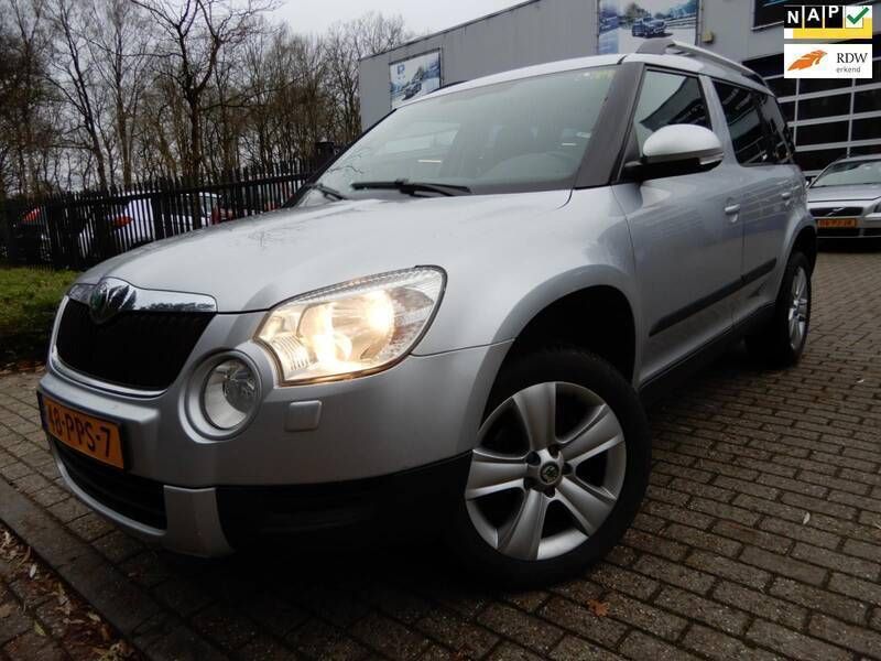 Grijs Gebruikt 2011 Skoda Yeti Elegance SUV | € 5.250 (Eerlijke prijs) - Afbeelding 1/4
