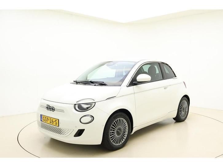 Gebruikt 2024 Fiat 500e Urban | € 26.145 (Duur) - Afbeelding 1/4