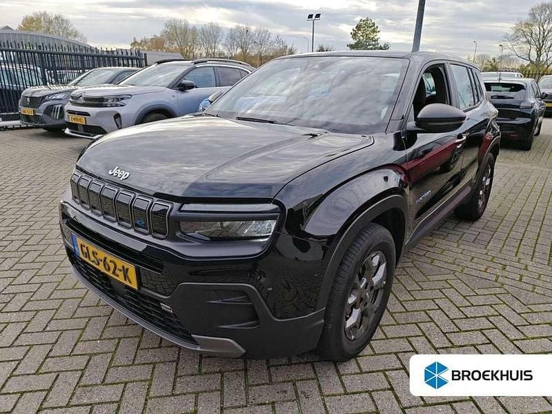Zwart Gebruikt 2024 Jeep Avenger EV Longitude SUV | € 24.900 (Eerlijke prijs) - Afbeelding 1/4