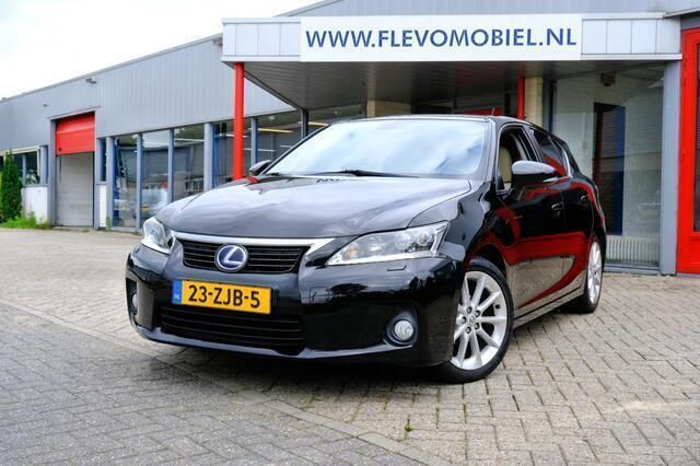 Zwart Gebruikt 2013 Lexus CT200h Business Edition Hatchback | € 11.950 (Eerlijke prijs) - Afbeelding 1/4