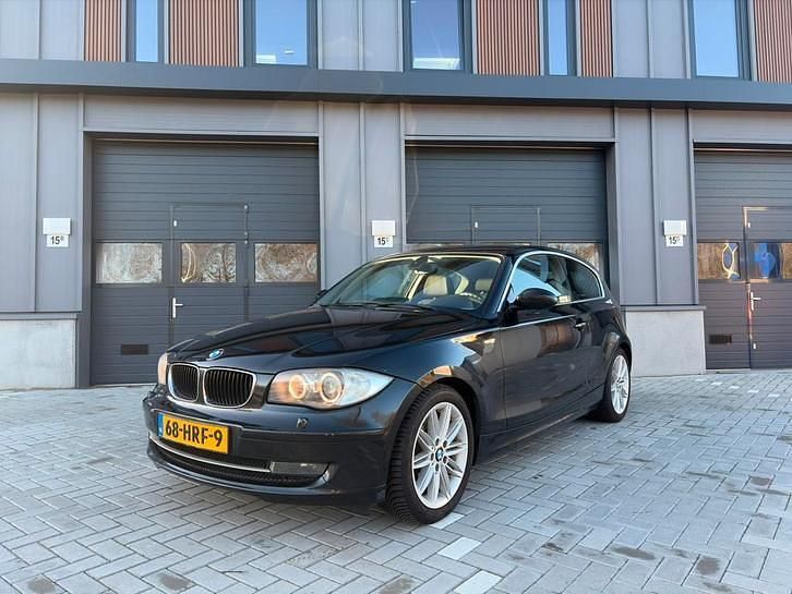 Occasion BMW 118 143 PK (105 kW) 2009 Zwart Hatchback