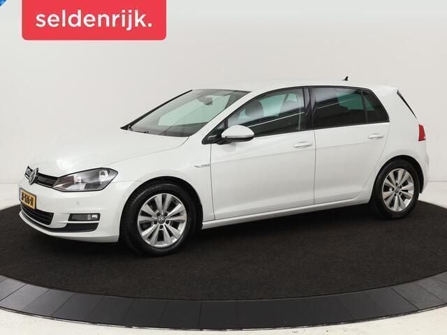 Wit Gebruikt 2016 VW Golf VII Edition Hatchback | € 9.900 (Eerlijke prijs) - Afbeelding 1/4