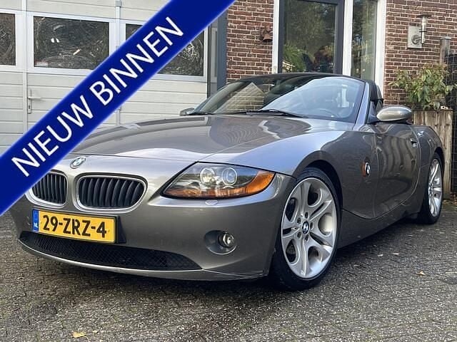 Grijs Gebruikt 2003 BMW Z4 Cabriolet | € 9.949 (Goede deal) - Afbeelding 1/4