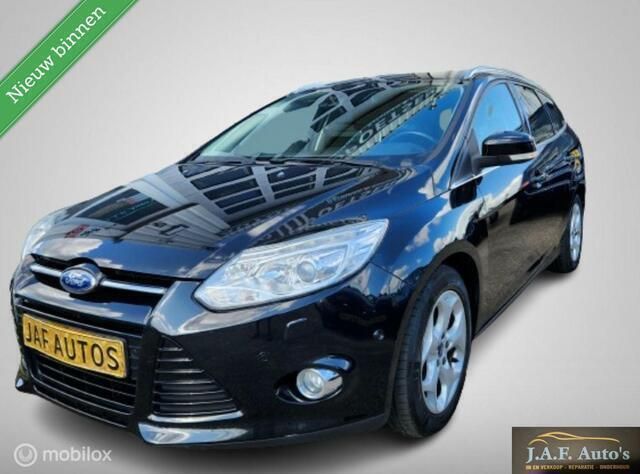 Zwart Gebruikt 2013 Ford Focus Titanium Stationwagen | € 4.999 (Eerlijke prijs) - Afbeelding 1/4