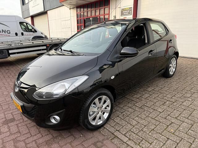 Occasion Mazda 2 75 PK (55 kW) 2011 Zwart Hatchback
