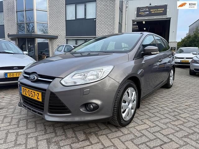 Occasion Ford Focus Trend 120 PK (88 kW) 2012 Grijs Stationwagen