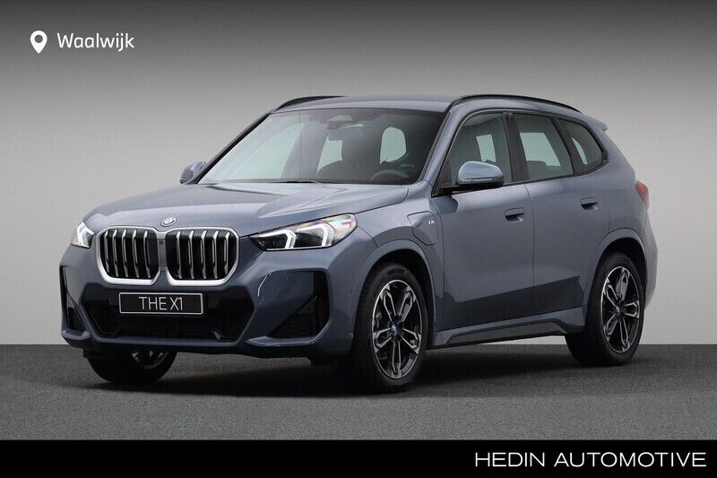 Grijs Gebruikt 2025 BMW X1 Comfort Edition SUV | € 57.880 (Duur) - Afbeelding 1/4