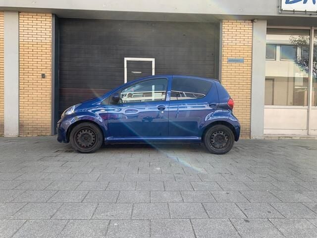 Blauw Occasion 2008 Toyota Aygo Hatchback | € 1.950 (Goede deal) - Afbeelding 1/4