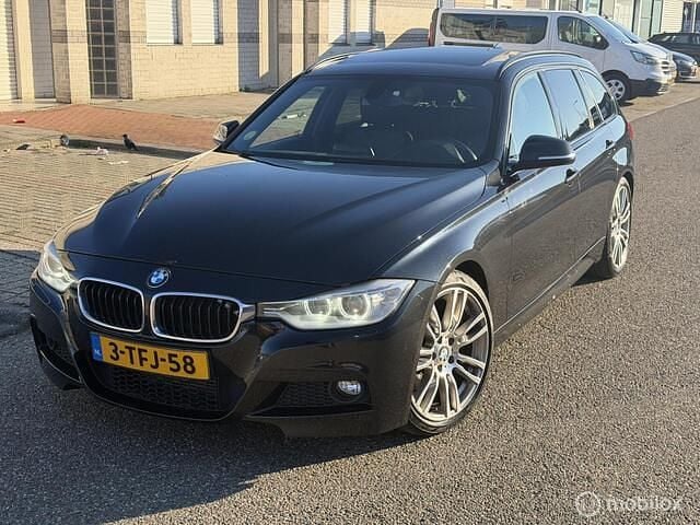 Occasion BMW 330 Executive 258 PK (189 kW) 2013 Zwart Stationwagen
