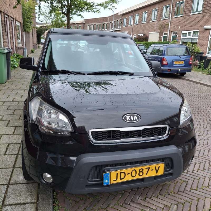 Zwart Gebruikt 2010 Kia Soul SUV | € 3.500 (Eerlijke prijs) - Afbeelding 1/4