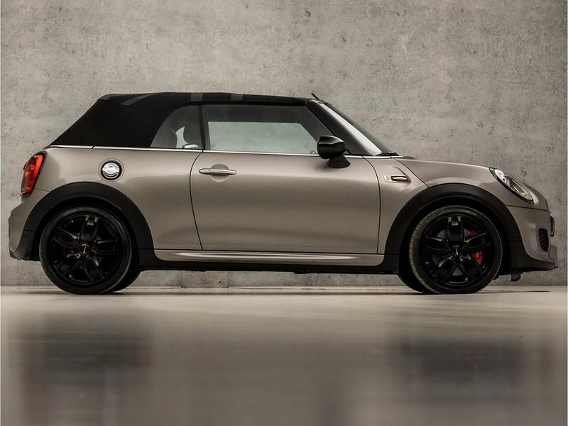 Occasion Mini John Cooper Works Cabriolet Chili 233 PK (171 kW) 2017 Grijs Cabriolet