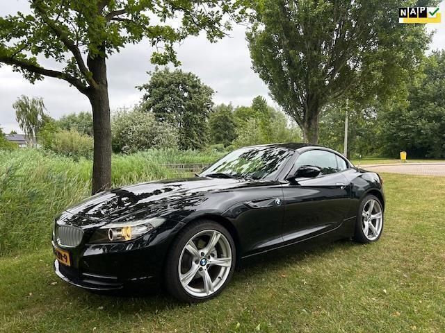 Zwart Gebruikt 2010 BMW Z4 Executive Cabriolet | € 19.950 (Eerlijke prijs) - Afbeelding 1/4