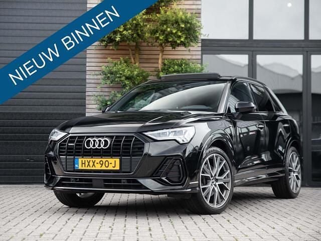 Zwart Gebruikt 2019 Audi Q3 S-Line SUV | € 37.450 (Eerlijke prijs) - Afbeelding 1/4