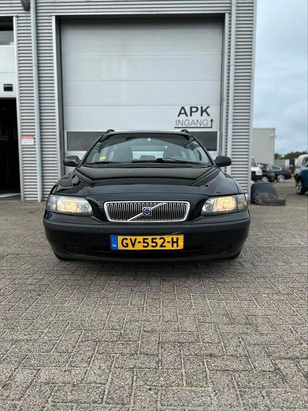 Gebruikt 2002 Volvo V70 Stationwagen | € 1.650 (Goede deal) - Afbeelding 1/4