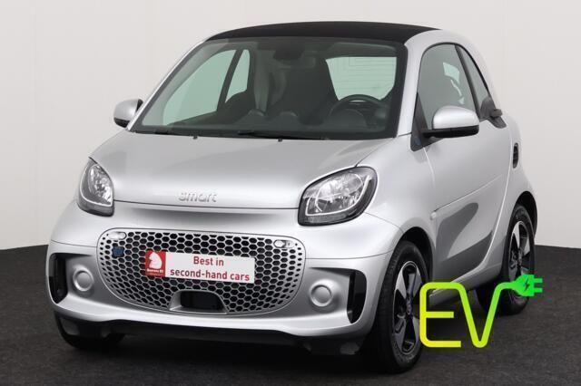 Zilver Gebruikt 2021 Smart ForTwo Electric Drive Passion Hatchback | € 9.285 (Eerlijke prijs) - Afbeelding 1/4