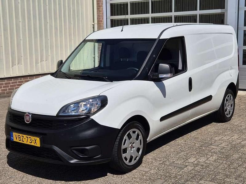Wit Gebruikt 2019 Fiat Doblò MPV | € 9.500 (Eerlijke prijs) - Afbeelding 1/4