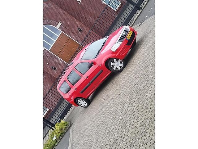 Occasion Dacia Logan MCV Ambiance 87 PK (63 kW) 2009 Rood MPV