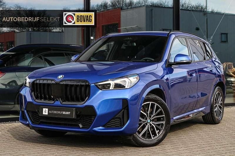 Blauw Gebruikt 2023 BMW X1 M Sport SUV | € 41.450 (Super prijs) - Afbeelding 1/4