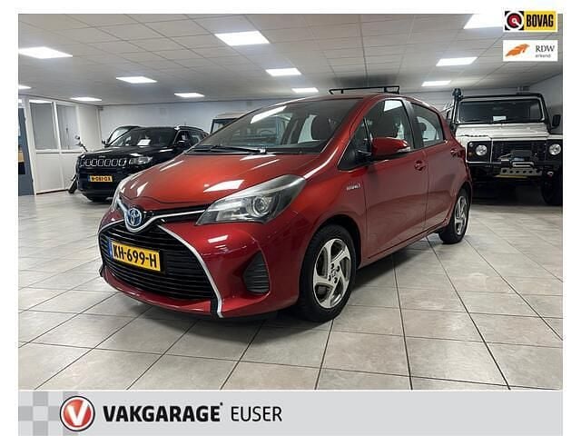 Rood Gebruikt 2015 Toyota Yaris Hatchback | € 11.950 (Goede deal) - Afbeelding 1/4