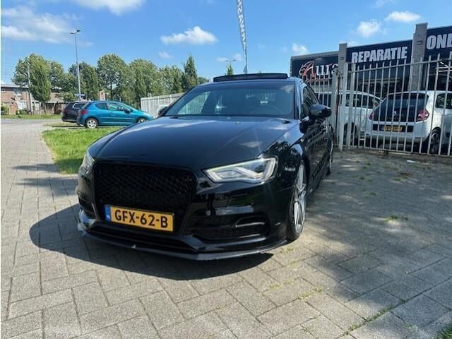 Zwart Gebruikt 2016 Audi A3 Ambition Sedan | € 18.100 (Eerlijke prijs) - Afbeelding 1/4
