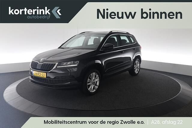 Zwart Gebruikt 2020 Skoda Karoq Business Line SUV | € 23.950 (Goede deal) - Afbeelding 1/4