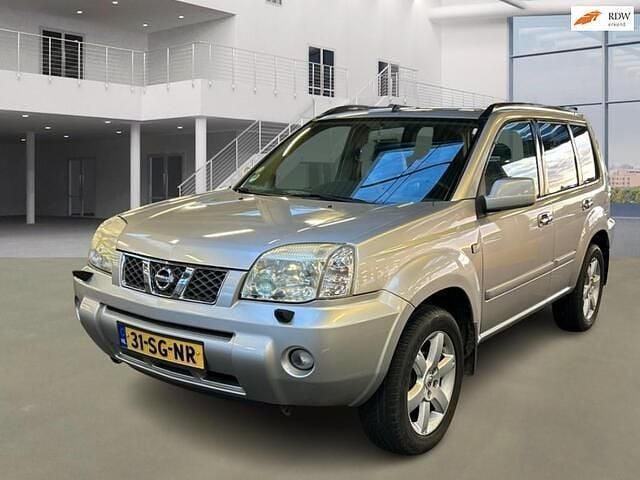 Grijs Gebruikt 2006 Nissan X-Trail SUV | € 3.250 (Eerlijke prijs) - Afbeelding 1/4