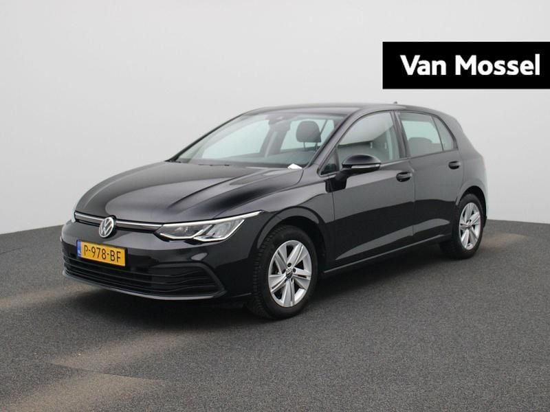 Zwart Gebruikt 2022 VW Golf VIII Life Hatchback | € 18.400 (Goede deal) - Afbeelding 1/4