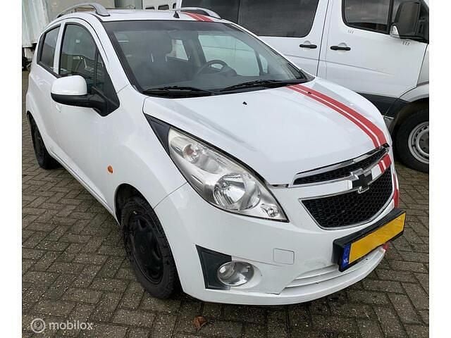 Wit Occasion 2011 Chevrolet Spark LS Hatchback | € 1.500 (Super prijs) - Afbeelding 1/4