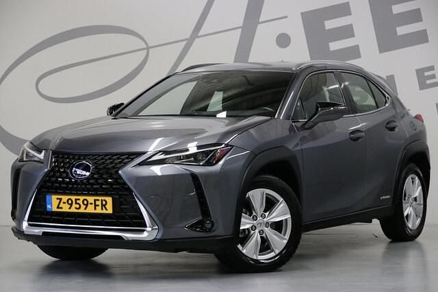 Grijs Gebruikt 2020 Lexus UX 250h SUV | € 25.750 (Eerlijke prijs) - Afbeelding 1/4
