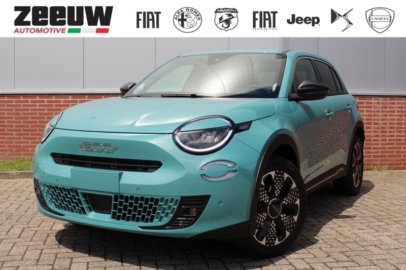 Blauw Gebruikt 2024 Fiat 600 La Prima SUV | € 31.450 (Eerlijke prijs) - Afbeelding 1/4
