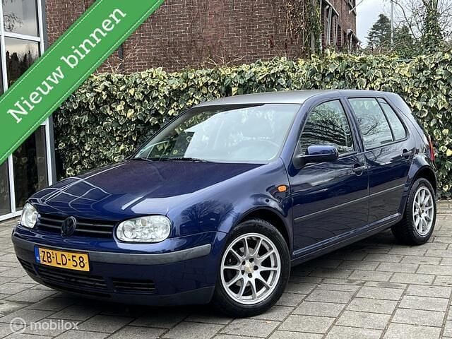 Blauw Gebruikt 1999 VW Golf III Hatchback | € 1.950 (Eerlijke prijs) - Afbeelding 1/4