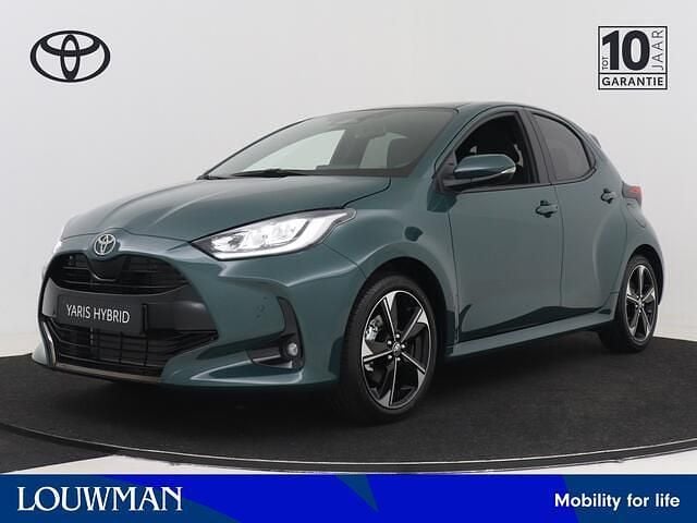 Nieuw Toyota Yaris Executive 131 PK (96 kW) 2026 Zilver metallic Hatchback
