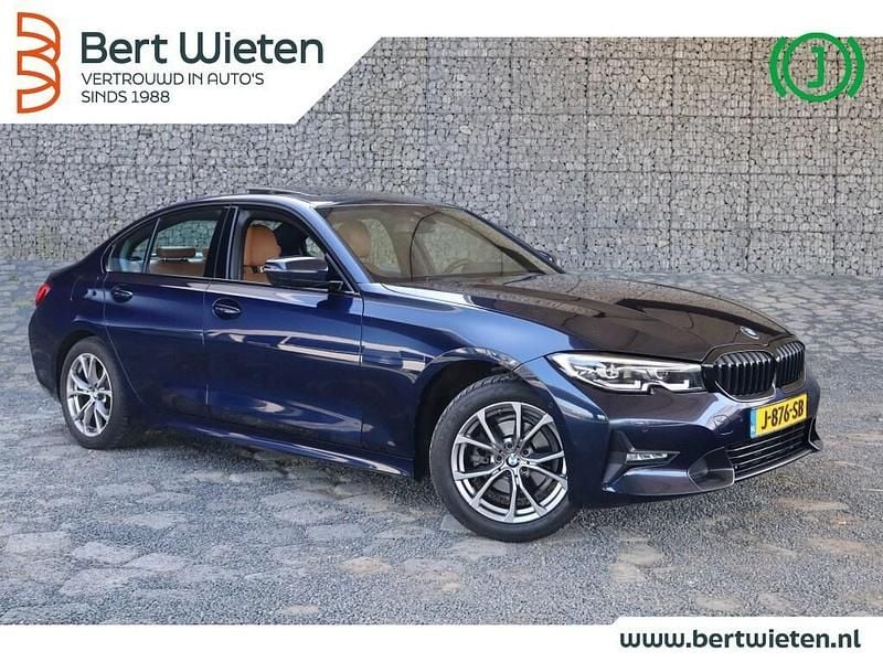 Blauw Gebruikt 2020 BMW 318 Sedan | € 27.740 (Eerlijke prijs) - Afbeelding 1/3