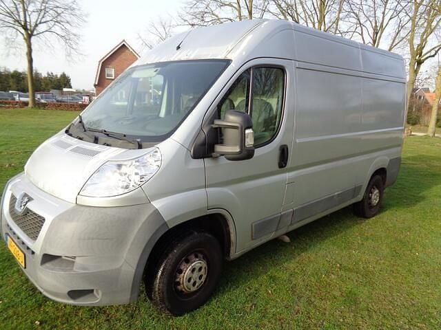 Occasion Peugeot Boxer 120 PK (88 kW) 2010 Grijs Van