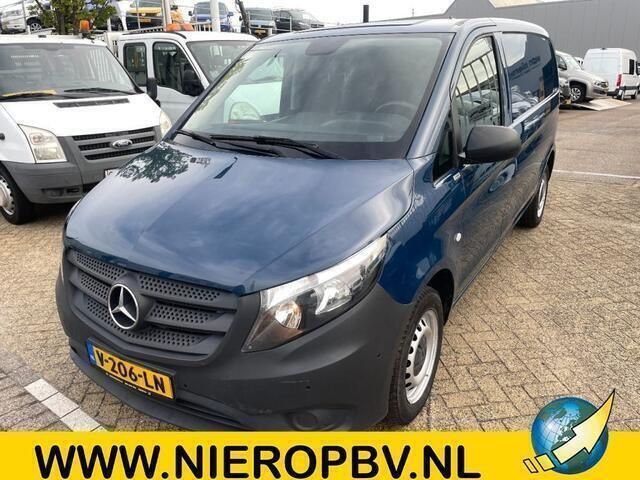 Blauw Gebruikt 2018 Mercedes Vito MPV | € 11.750 (Super prijs) - Afbeelding 1/4