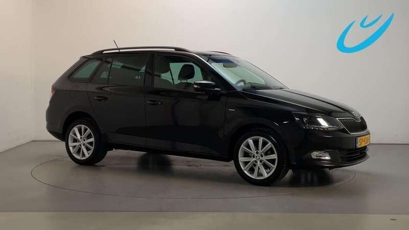 Zwart Gebruikt 2018 Skoda Fabia Clever Stationwagen | € 11.750 (Eerlijke prijs) - Afbeelding 1/3