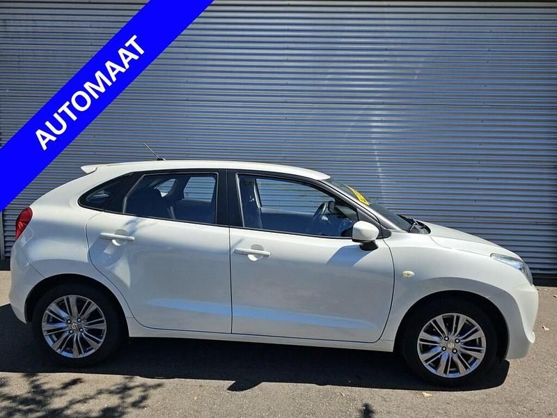 Wit Gebruikt 2016 Suzuki Baleno Exclusive Hatchback | € 10.950 (Eerlijke prijs) - Afbeelding 1/4