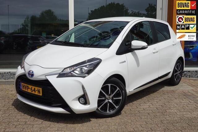 Wit Gebruikt 2019 Toyota Yaris Active Hatchback | € 18.450 (Iets duurder) - Afbeelding 1/4
