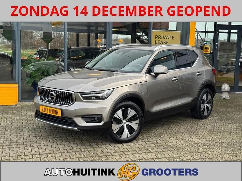 Grijs Gebruikt 2021 Volvo XC40 Inscription SUV | € 27.795 (Goede deal) - Afbeelding 1/4