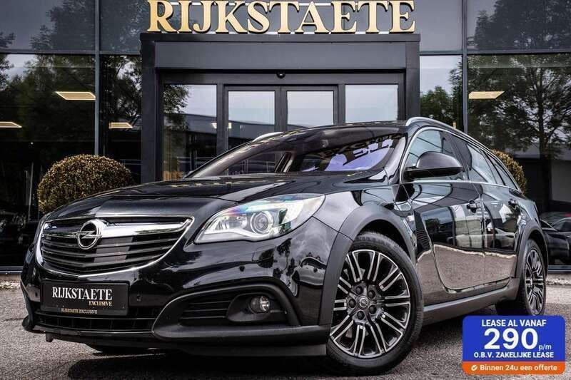 Zwart, metallic lak Gebruikt 2014 Opel Insignia Country Tourer Cosmo Stationwagen | € 14.900 - Afbeelding 1/4