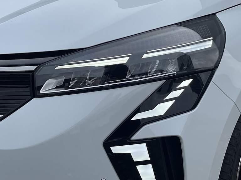 Nieuw Mitsubishi Colt Intense 142 PK (104 kW) 2025 Wit Hatchback