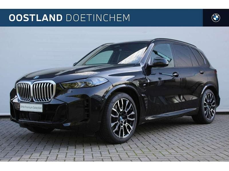 Zwart Gebruikt 2025 BMW X5 Executive SUV | € 106.950 (Iets duurder) - Afbeelding 1/3