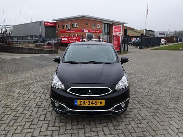 Occasion Mitsubishi Space Star 80 PK (58 kW) 2019 Zwart (metallic) Hatchback